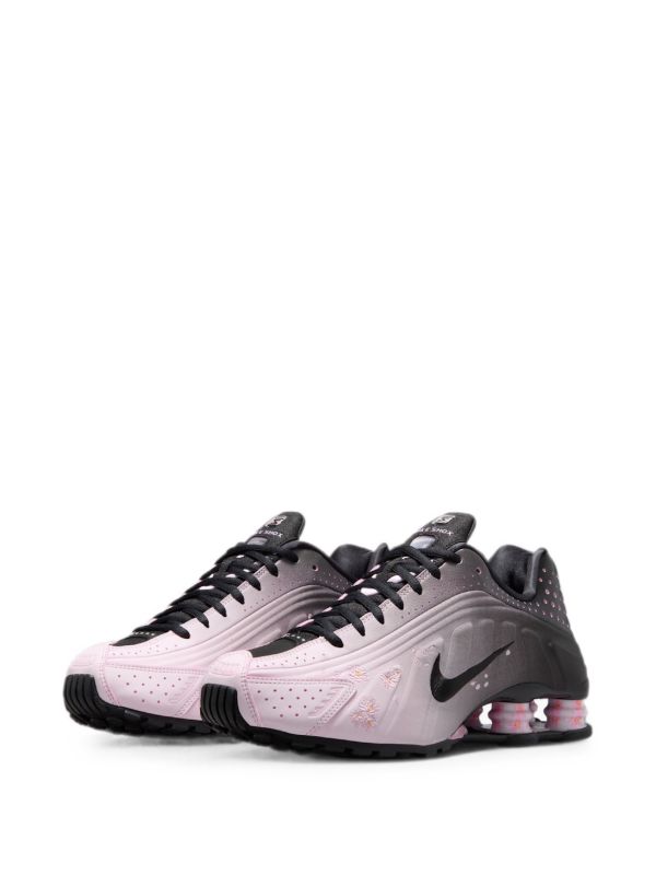 NIKE SHOX R4 PINK/BLACK