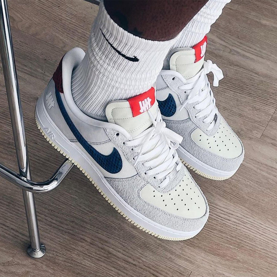 NIKE AIR FORCE 1 LOW UNDEFEATED SNEAKER