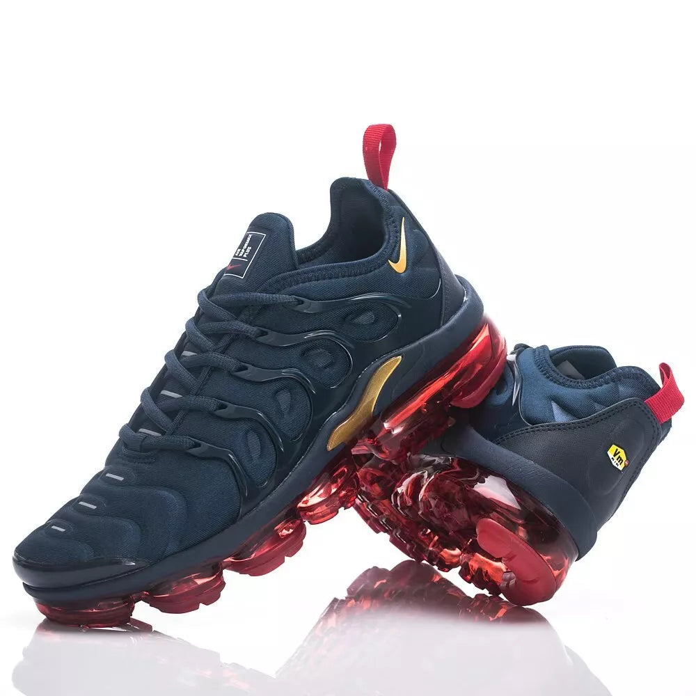 NIKE AIR VAPORMAX PLUS