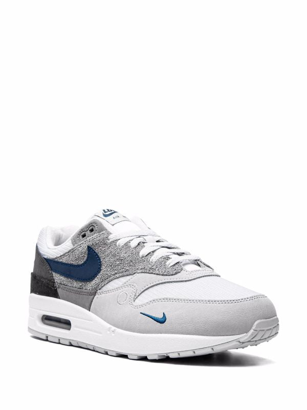 NIKE AIR MAX 1 | CITY PARK AMSTERDAM SNEAKERS | GREY