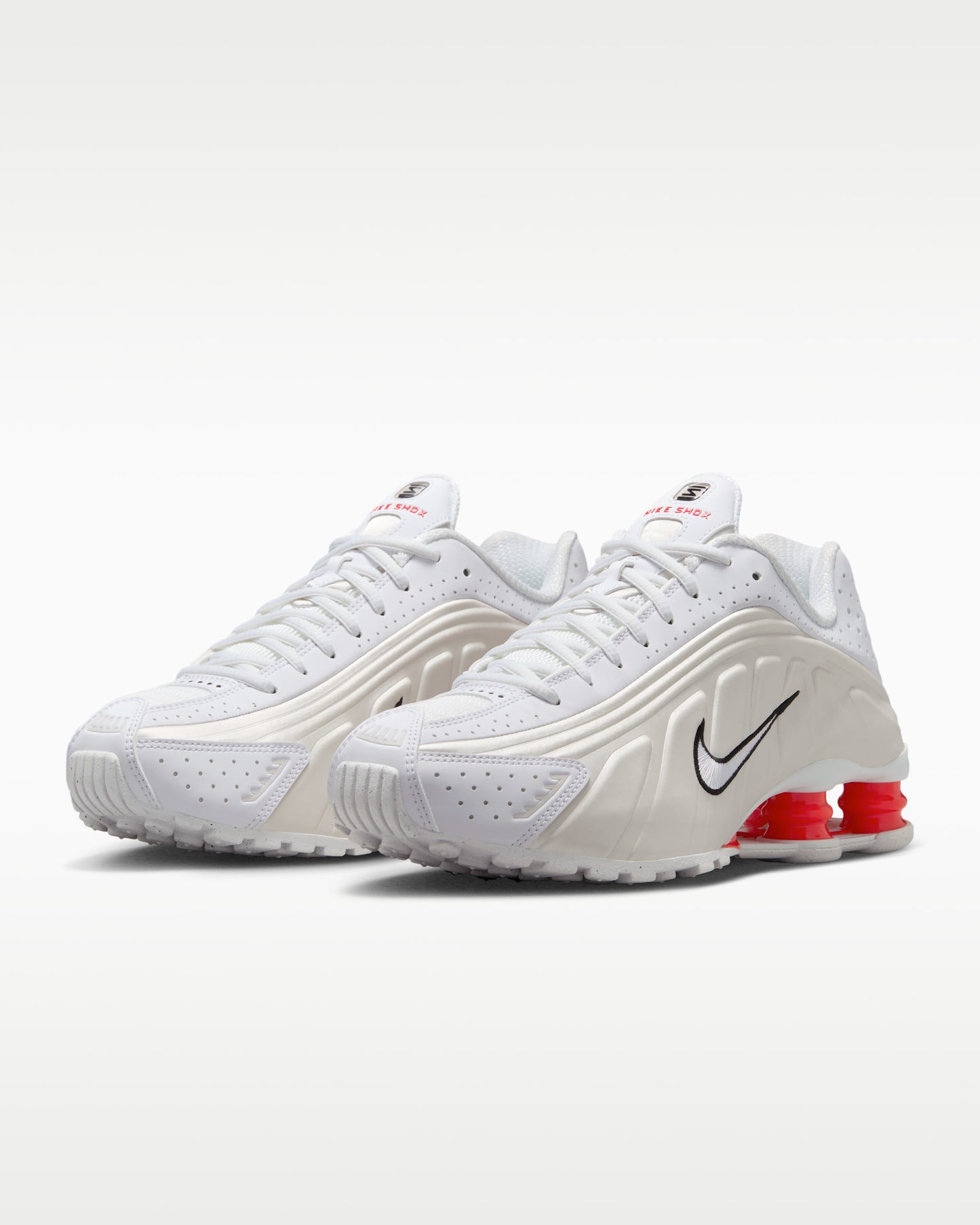 NIKE SHOX R4