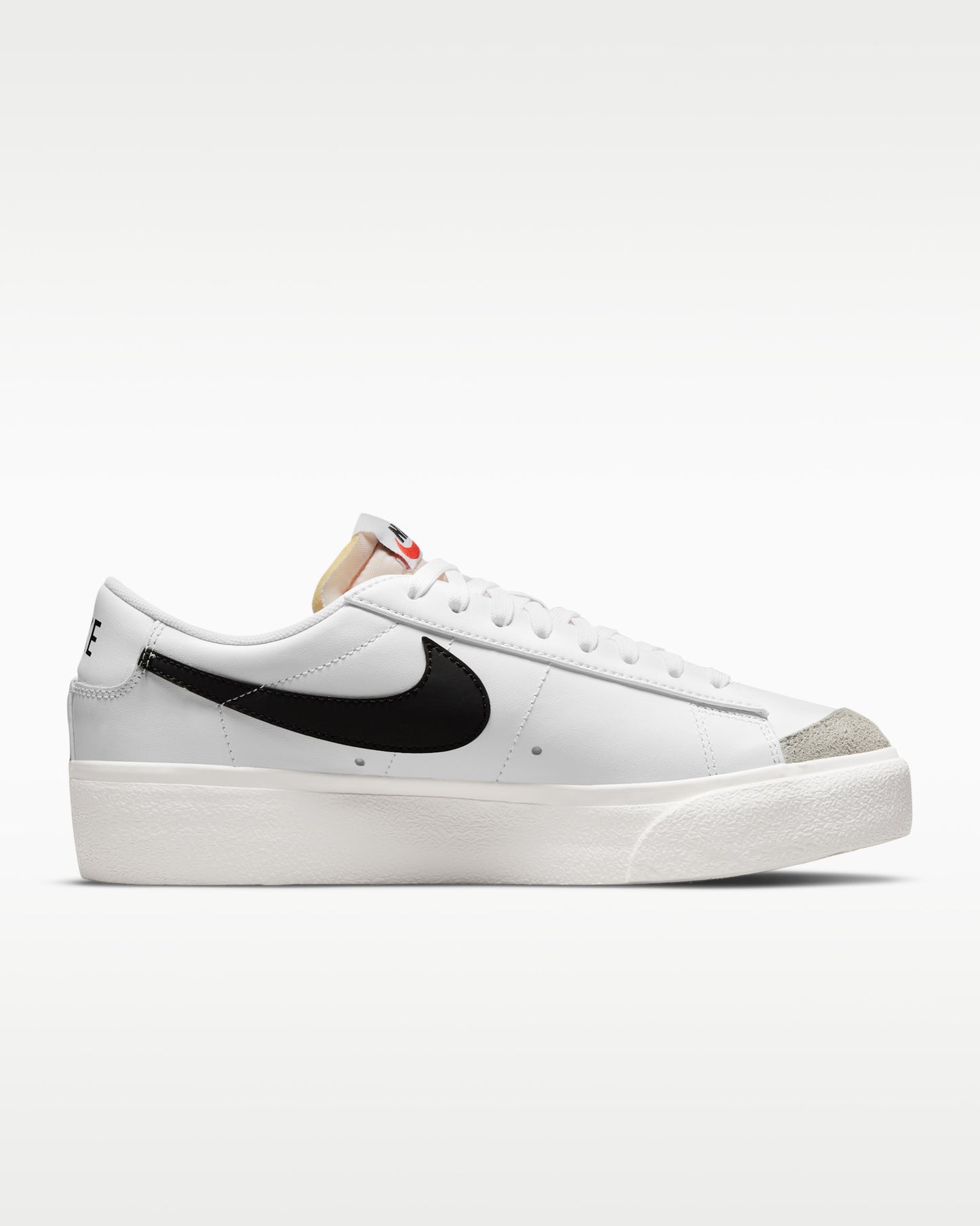 NIKE BLAZER LOW PLATFORM WHITE BLACK