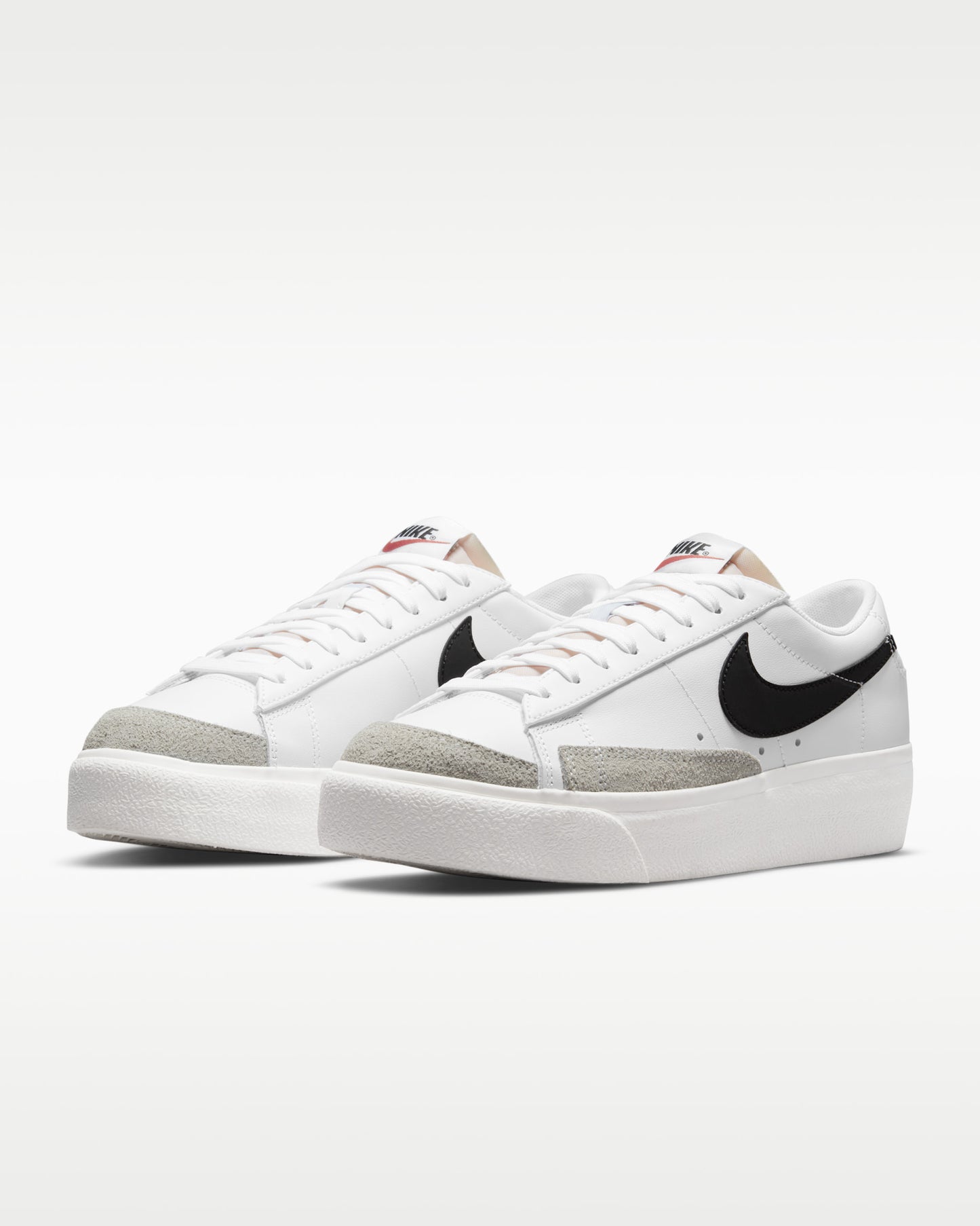 NIKE BLAZER LOW PLATFORM WHITE BLACK