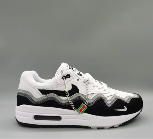 NIKE AIR MAX 1 PATTA BLACK/WHITE