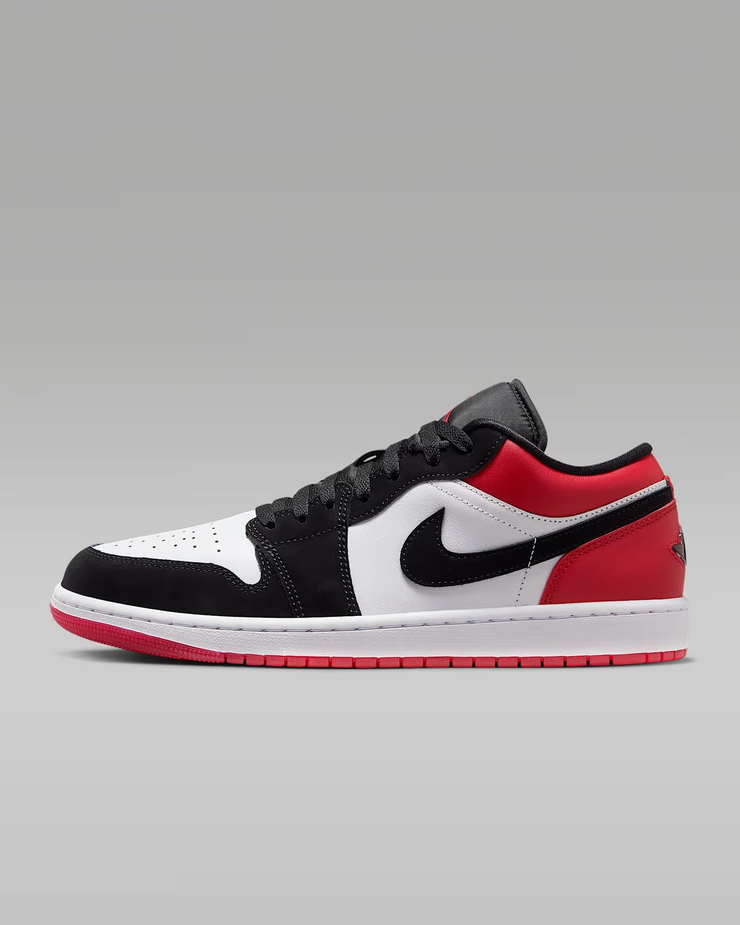NIKE AIR JORDAN 1 RETRO BLACK TOE