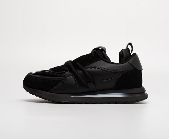 NIKE BLACK ITHER